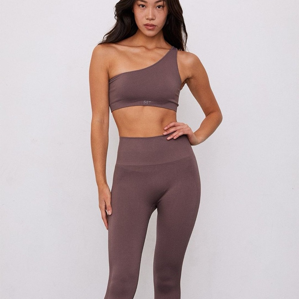 SET Active One-Shoulder Pepper Legging Set